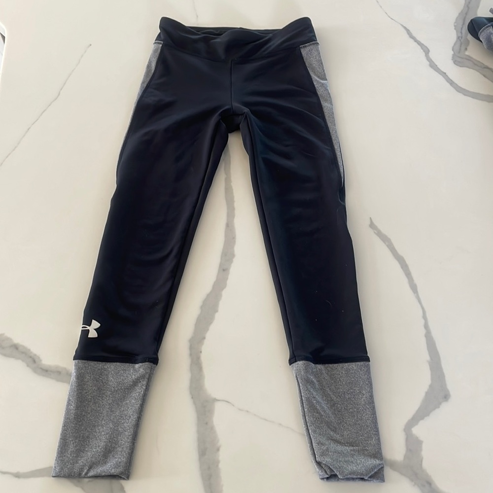 Thermal Under Armor black and grey pants leggings girls size small 7-8